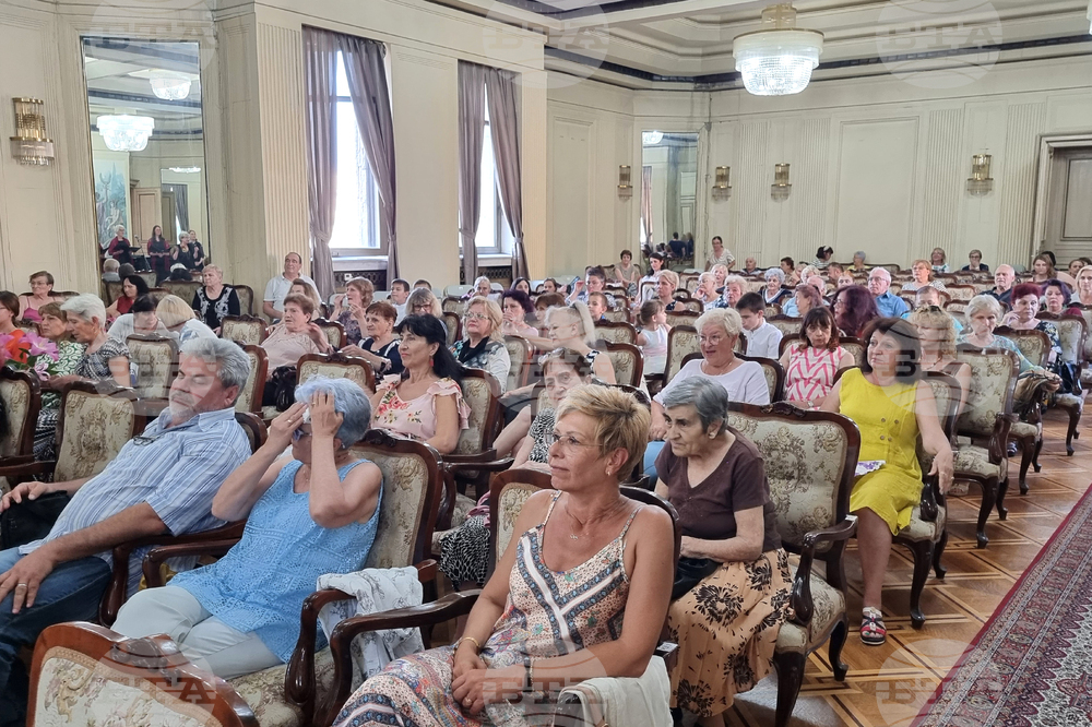 Добрич -  Хор на учителките - Женски камерен хор "LA DIVA" - концерт