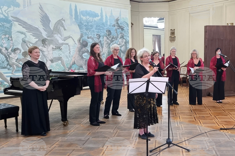 Добрич -  Хор на учителките - Женски камерен хор "LA DIVA" - концерт