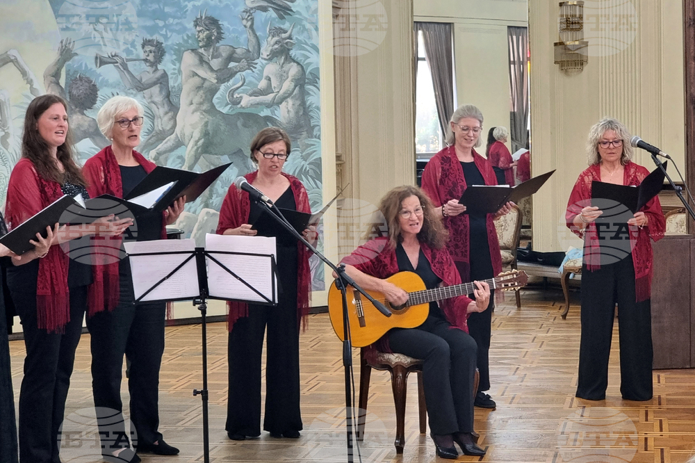 Добрич -  Хор на учителките - Женски камерен хор "LA DIVA" - концерт