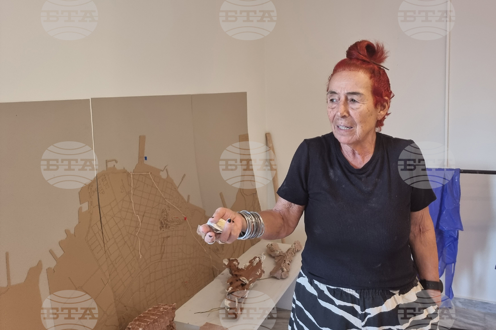 Гърция - Елефсина - Творци пречистват морето край Атина със „съвременна елевсинска мистерия“