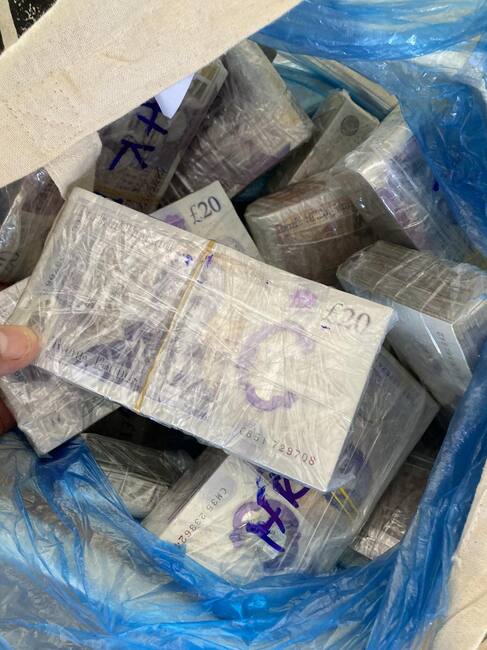 Апелативна прокуратура – Пловдив: Районна прокуратура-Хасково наблюдава бързо производство за недекларирана валута за над 660 364 лв., открита в товарен камион на ГКПП-Капитан Андреево