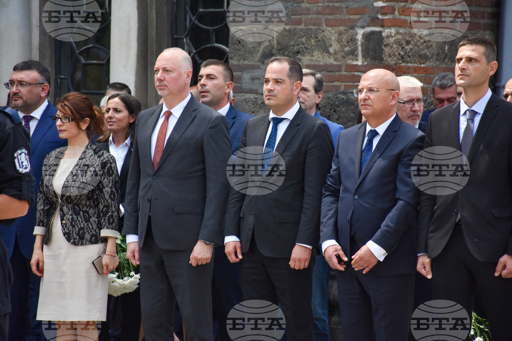 МВР - паметник - венци