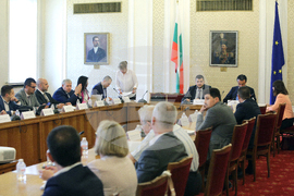 Парламент - Комисия по икономическа политика и иновации - заседание