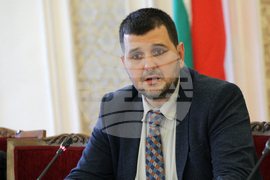 Парламент - Комисия по икономическа политика и иновации - заседание