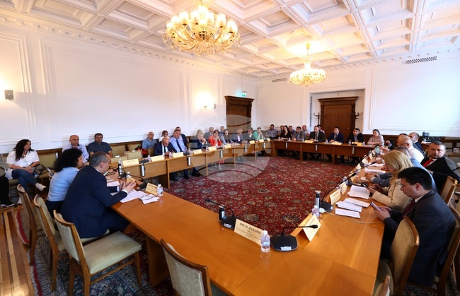 Народно събрание - Комисия по земеделието, храните и горите