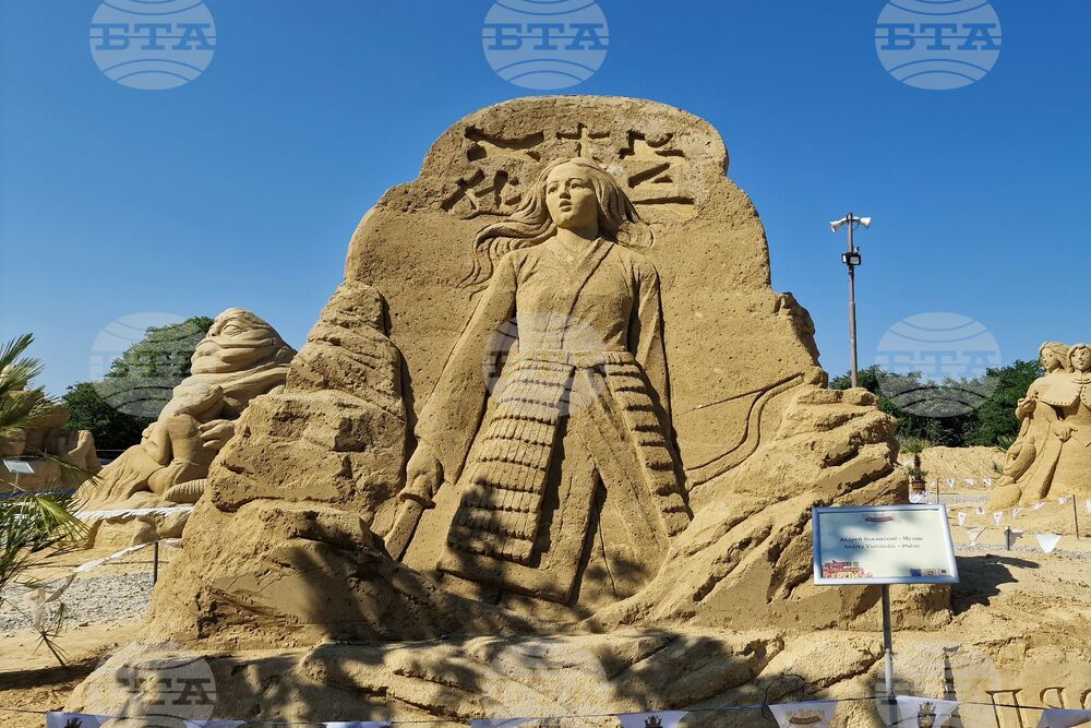 Бургас - фестивал на пясъчните скулптури