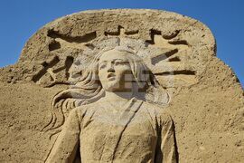 Бургас - фестивал на пясъчните скулптури