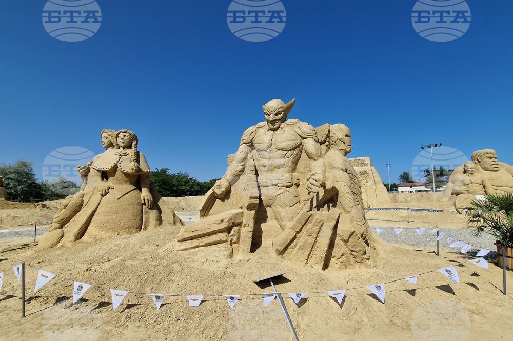 Бургас - фестивал на пясъчните скулптури