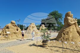 Бургас - фестивал на пясъчните скулптури