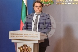Министерски съвет - Асен Василев - брифинг