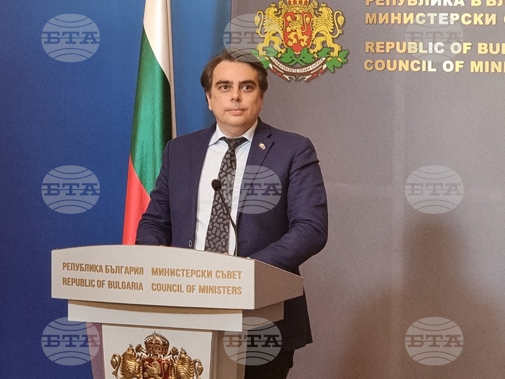 Министерски съвет - Асен Василев - брифинг