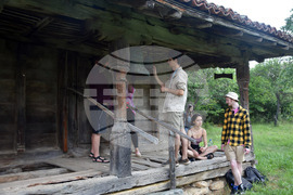 Сърбия - Село Извор