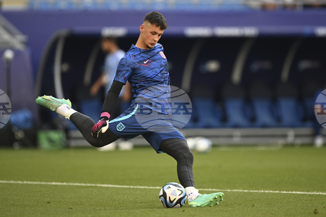 Манчестър Сити финализира трансфера на вратаря Джеймс Трафорд от Бърнли