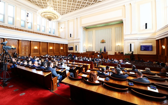 Bulgarian Parliament Supports Ukraine's NATO Membership Once Peace Is Restored on Its Territory