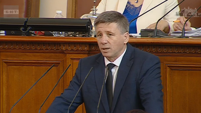 Николай Дренчев: България трябва да стои настрани от този конфликт