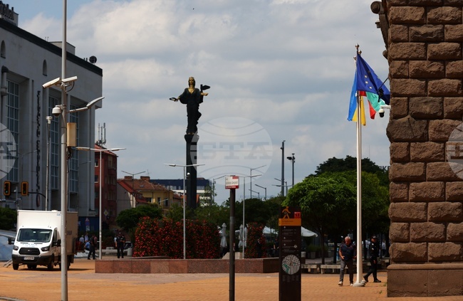 Министерски съвет - знамена