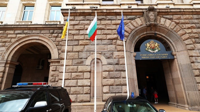 Opposition Parties Accuse Government of Contradictory Actions towards Coalition of the Willing, Foreign Ministry Denies