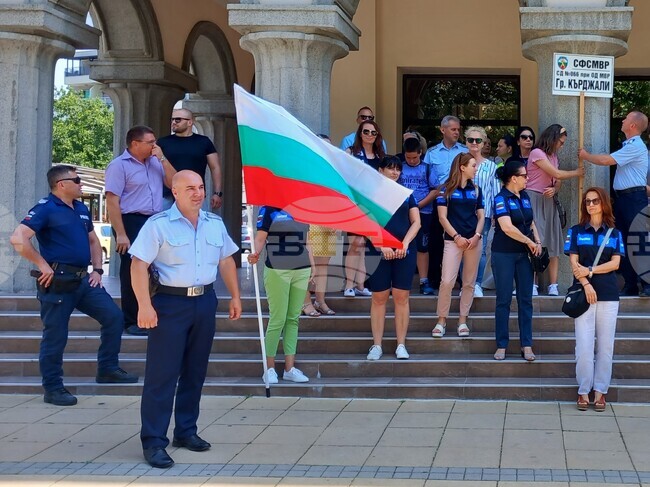 Кърджали - протест - служители на МВР