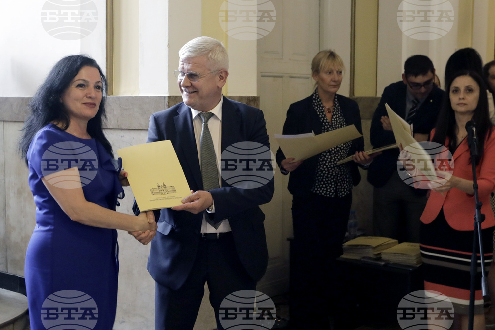 Кирил Вътев - кметове - договори