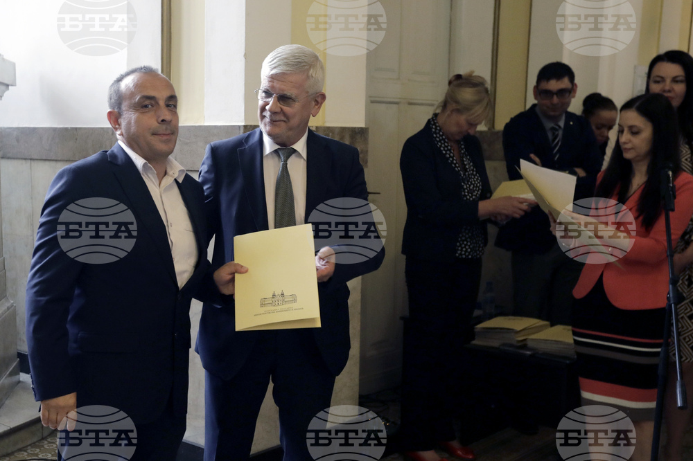 Кирил Вътев - кметове - договори