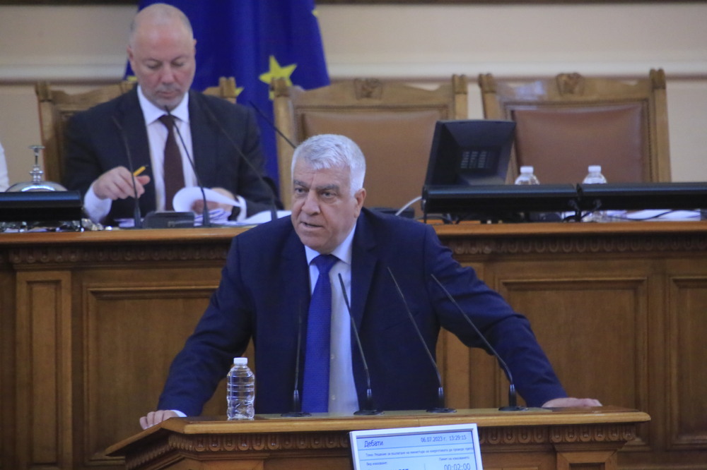 Проф. Гечев, БСП: Днес управляващите погребаха българската енергетика