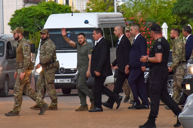 Окупацията на АЕЦ не е конфликт, а открита война, каза президентът на Украйна Володимир Зеленски