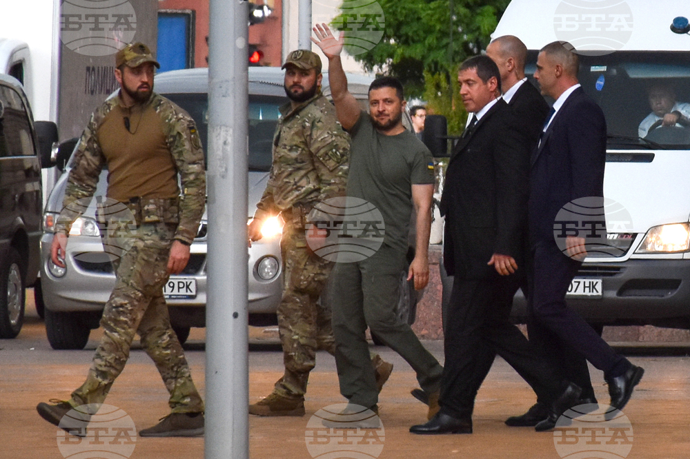 Zelenskyy Comments on War, Weapons Aid, Russia's Plans, N-Plant's Occupation, Grain Initiative