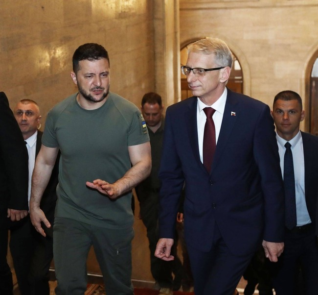 Министерски съвет: Президентът Зеленски благодари на България за подкрепата за Украйна
