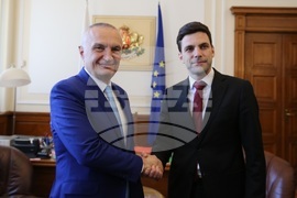 Никола Минчев - Илир Мета - среща