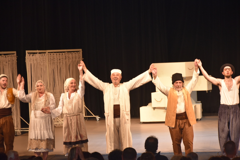 Община Ловеч: Премиерата на „Българи от старо време“ предизвика бурни аплодисменти в Ловеч