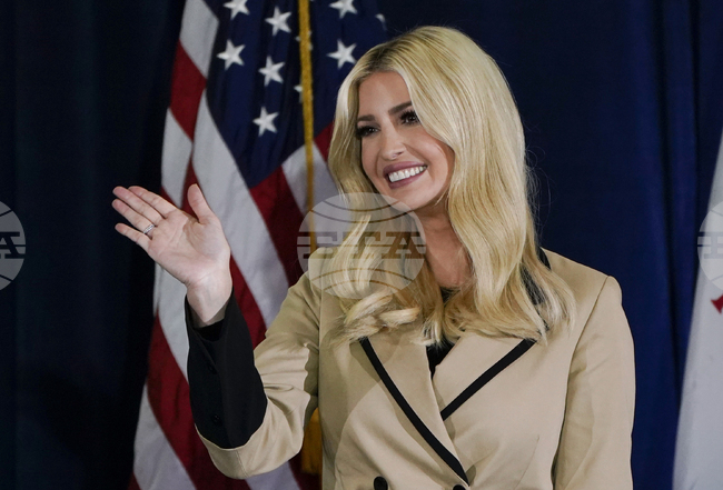 Албанският премиер Еди Рама се срещна с Иванка Тръмп в албанския град Вльора 