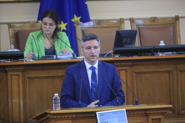 Кристиан Вигенин: БСП ще подкрепи решението за провеждане на референдум за еврото от уважение към хората