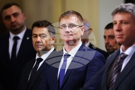 Парламент - Възраждане - пресконференция