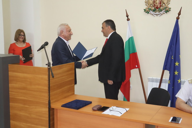 Областна администрация Видин: Областният управител Огнян Асенов участва в официална церемония по награждаване на служители от системата на МВР за постигнати високи професионални резултати