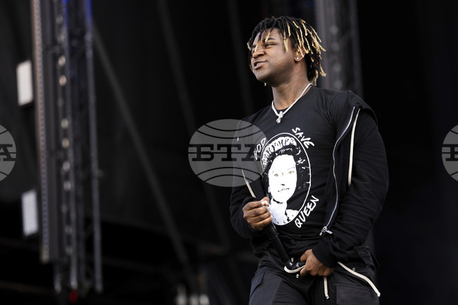 Рапърът Кен Карсън оглави за първи път класацията на „Билборд“ с албума си More Chaos