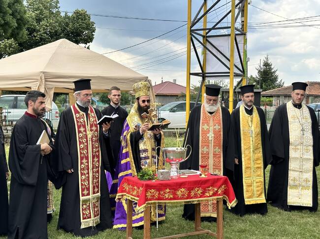 Община Хасково: Основният камък на нов православен храм бе положен днес в хасковското село Манастир
