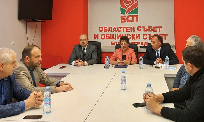 Христо Проданов и Ирена Анастасова продължиха обиколките на БСП в страната