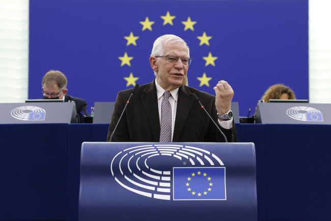 Жозеп Борел призова Сърбия да въведе санкции срещу Русия