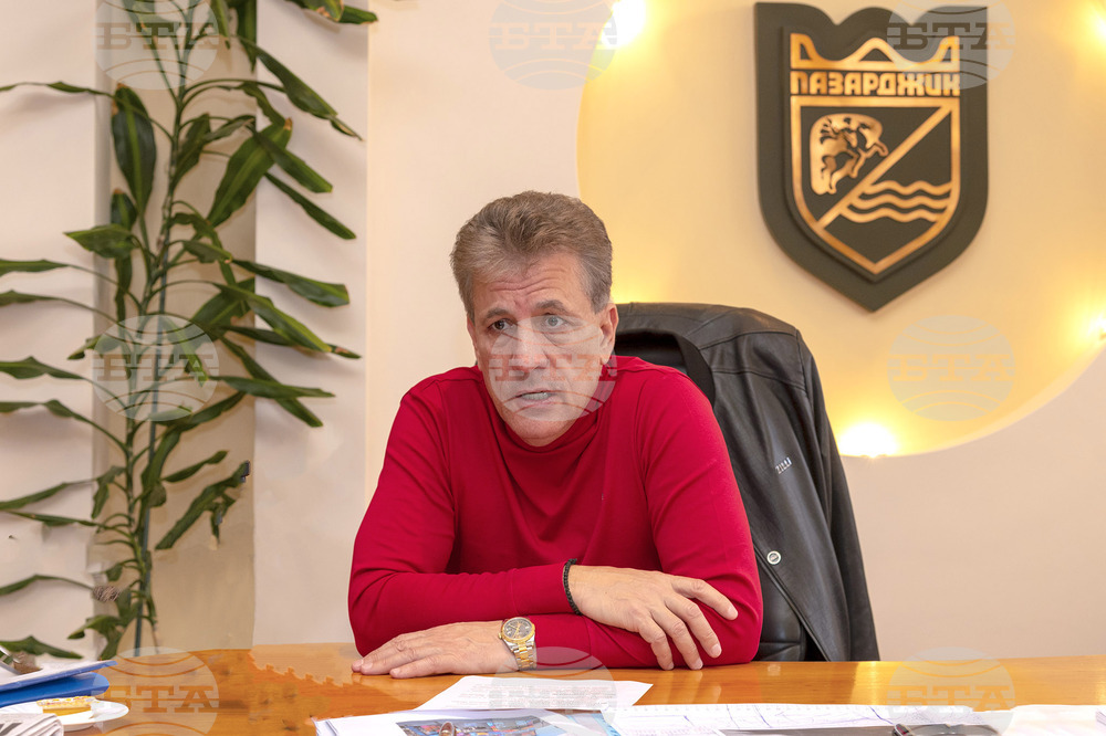 За поредна година с кампанията "По-чист, по-зелен и цветен Пазарджик" ще бъде облагороден градът