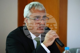 Институции - публични финанси - кръгла маса - Стефан Белчев