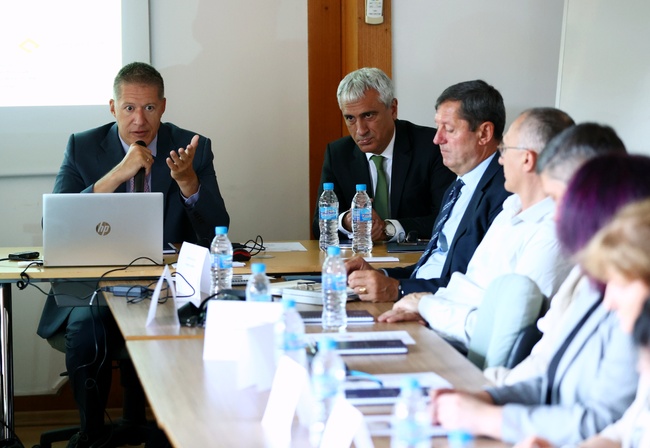 Experts Discuss Need of Better Coordination and Communication among Institutions Protecting Public Financial Interests