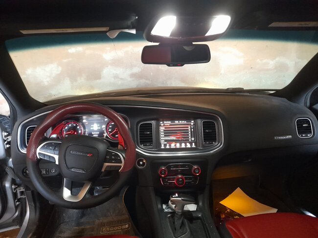 НАП продава американски автомобил Додж 