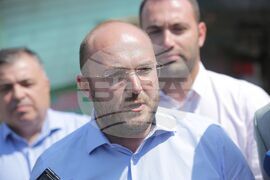 Незаконни преместваеми съоръжения - премахване