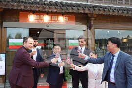 Китай - Българо-китайската търговско-промишлена палата (БКТПП) - национален павилион