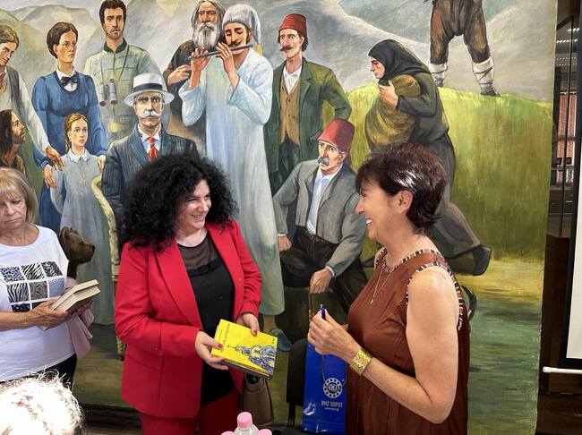 Министерство на културата: Теодора Димова получи Националната Вазова награда за литература