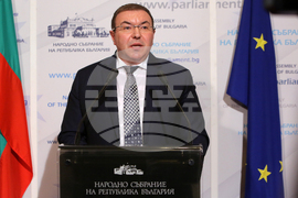 Парламент - Костадин Ангелов - брифинг