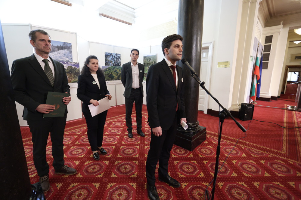 Парламент - Седмицата на гората - изложба - откриване