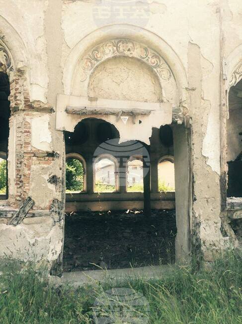 Синагогата в Самоков е в трагично състояние
