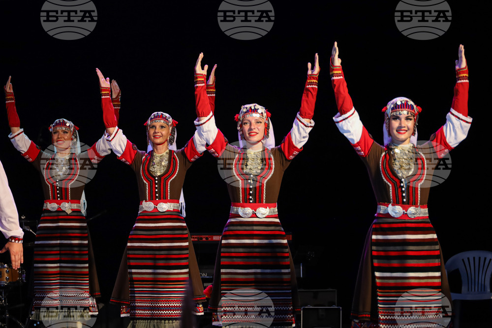 Бургас - Жечка Сланинкова - юбилеен фолклорен концерт