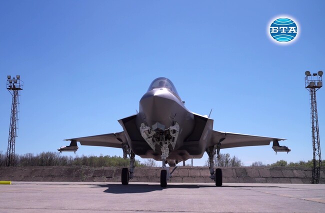 Български и нидерландски изтребители ще изпълняват съвместно задачи по охрана на въздушното пространство